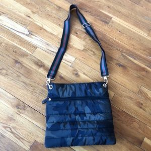 Sondra Robert’s squared crossbody bag